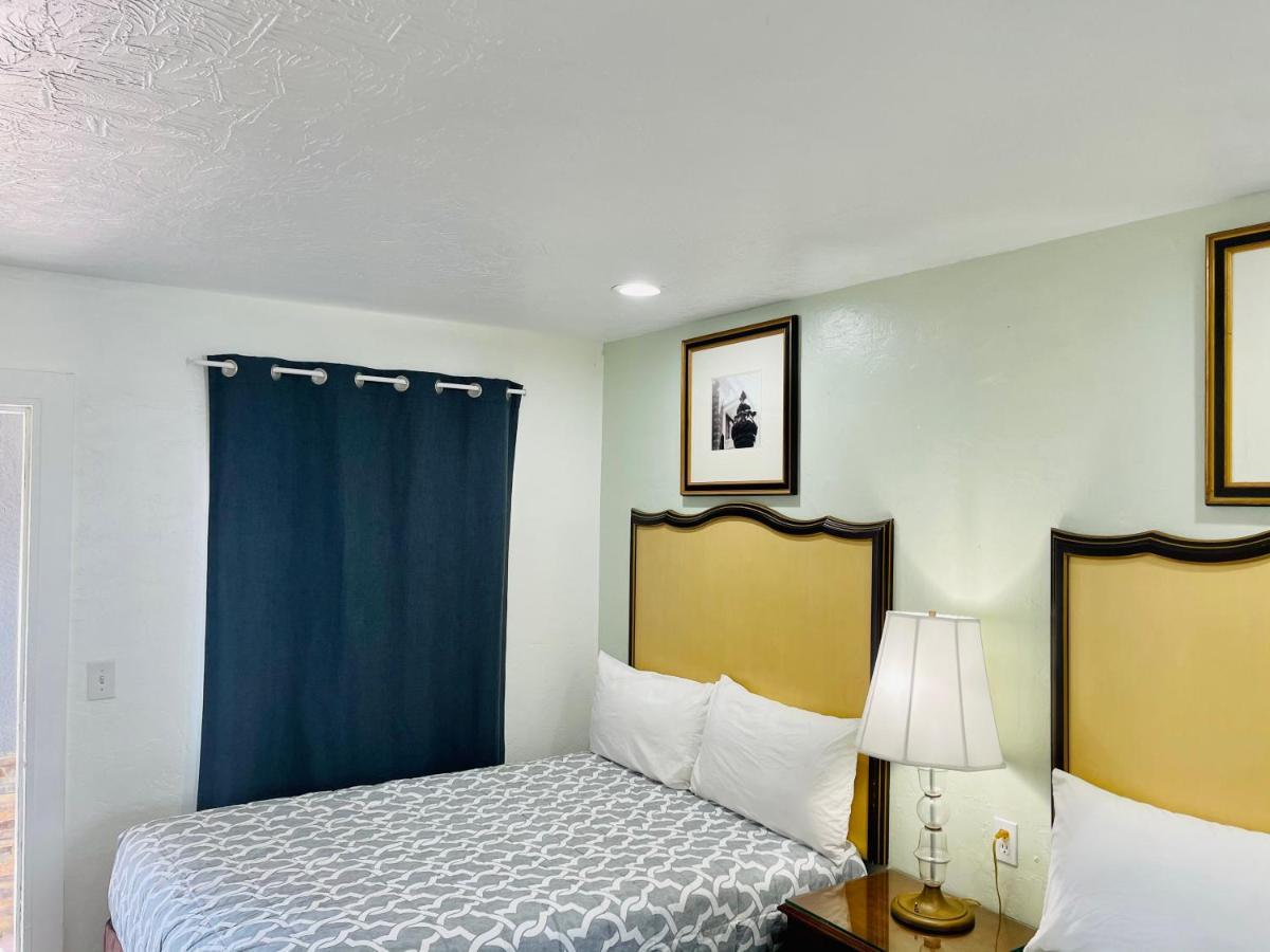 Siesta Inn Sarasota - Indian Beach 외부 사진