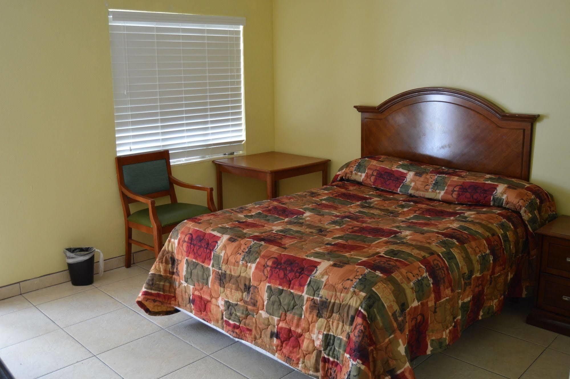Siesta Inn Sarasota - Indian Beach 외부 사진